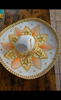 Pigalle 7X Authentic Mexican Charro Mariachi Sombrero White & Gold
